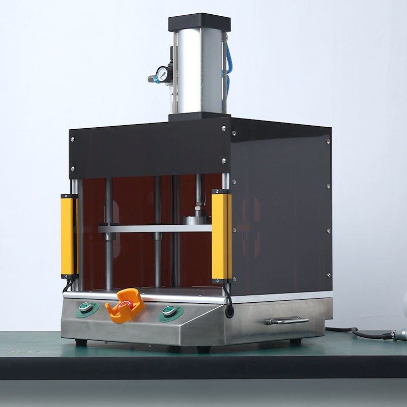 LucerneAir tightness test fixture